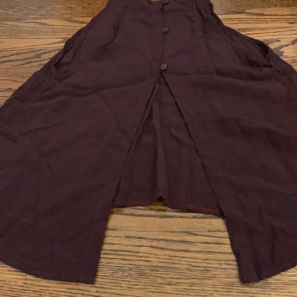 American Eagle Flowy Maroon Crepe Tank Top - Picture 4 of 5